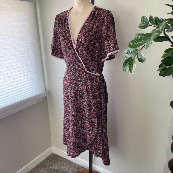 Missguided Plus Floral Wrap Dress Long Midi Length Waist Tie Lace Size 14 - Picture 6 of 8